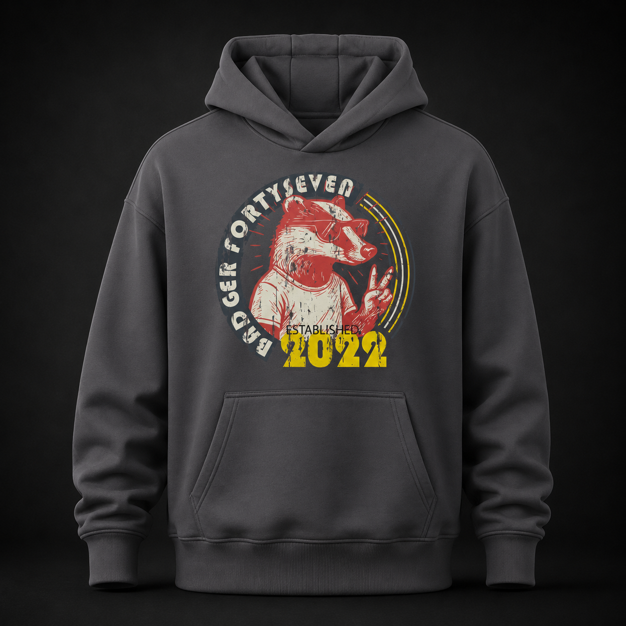 Dunkelgrauer Oversized Hoodie in Magnet mit Badger Forty Seven Vintage-Grafik auf der Vorderseite