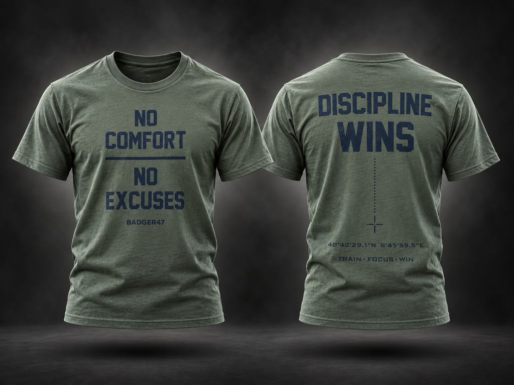 BADGER47 T-Shirt in Natural Raw als Ghost-Mockup mit No Comfort No Excuses Frontprint und Discipline Wins Rückenprint